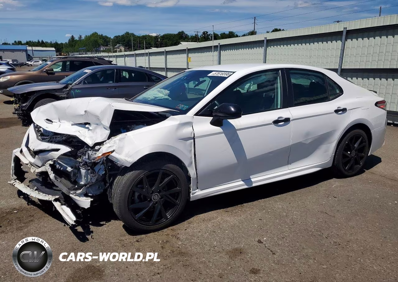 2020 Toyota Camry Se Nightshade – zdjęcie 1 z 13