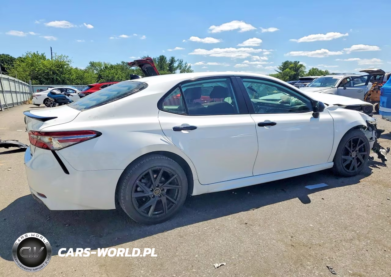 2020 Toyota Camry Se Nightshade VIN:4T1G11AK7LU390170 - 3