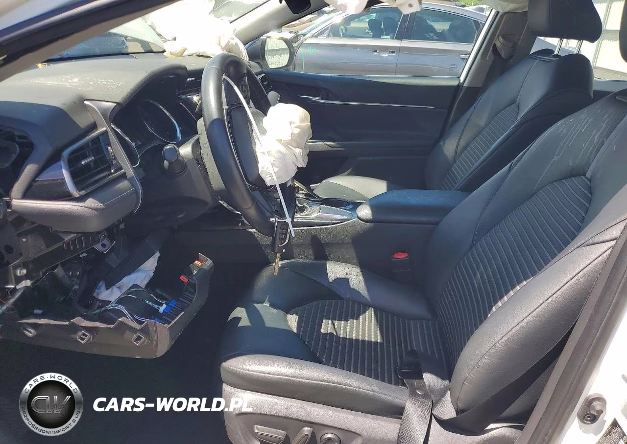 2020 Toyota Camry Se Nightshade VIN:4T1G11AK7LU390170 - 7