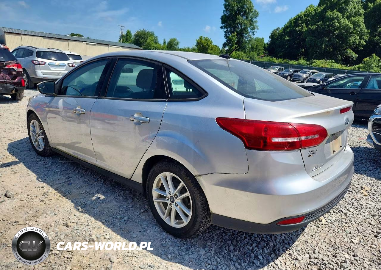 2016 Ford Focus Se VIN:1FADP3F29GL371079 - 2
