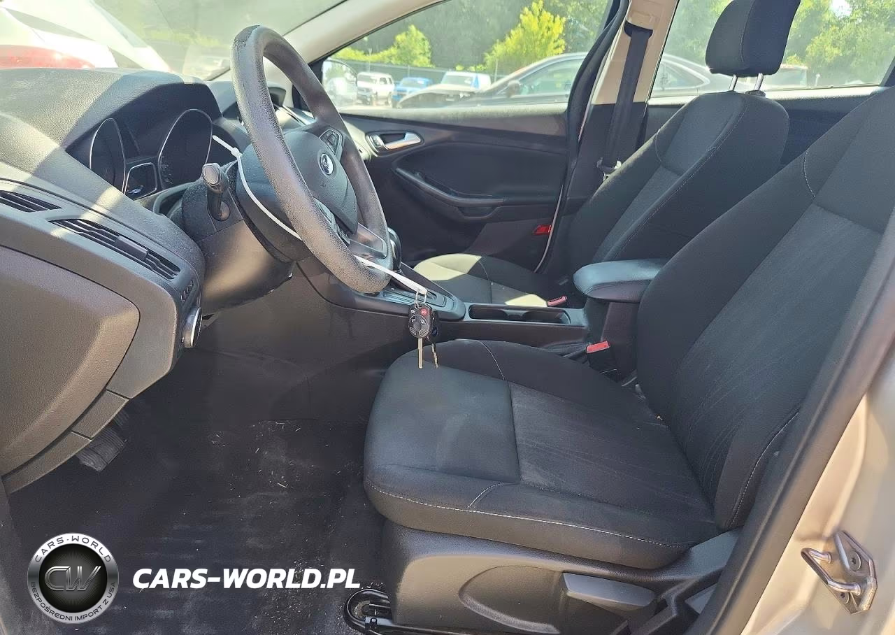 2016 Ford Focus Se VIN:1FADP3F29GL371079 - 7
