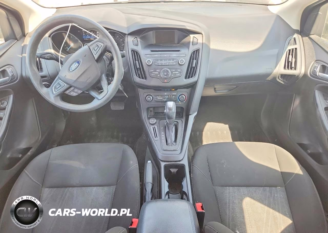 2016 Ford Focus Se VIN:1FADP3F29GL371079 - 8