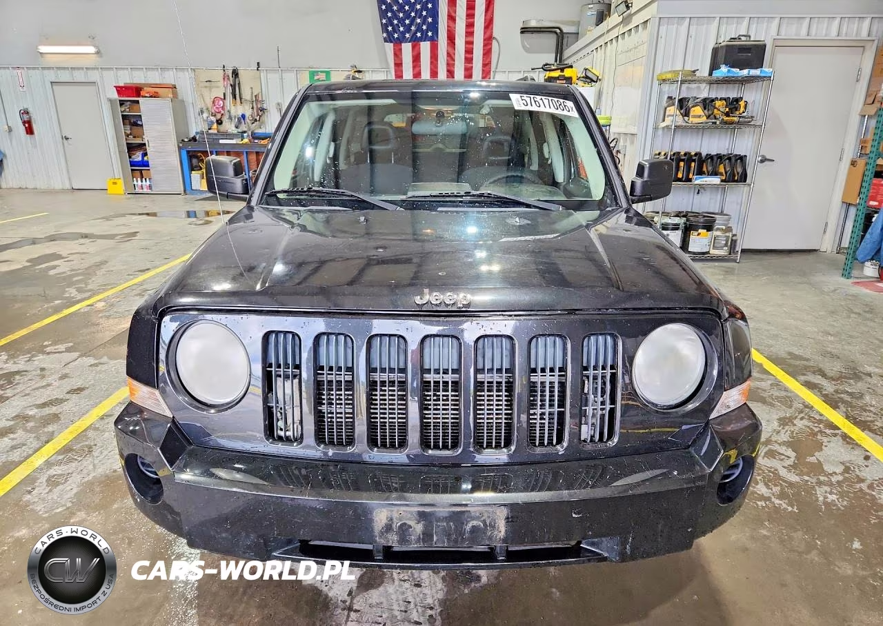 2008 Jeep Patriot Sport VIN:1J8FF28W18D607910 - 5