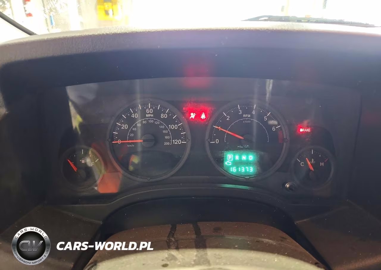 2008 Jeep Patriot Sport VIN:1J8FF28W18D607910 - 9