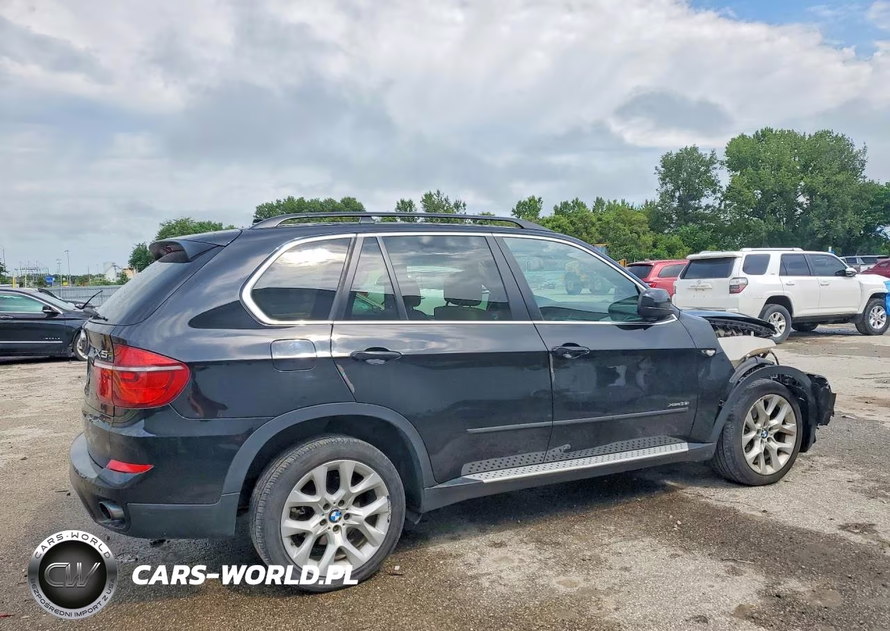 2013 BMW X5 xDrive35I VIN:5UXZV4C51D0B06925 - 3