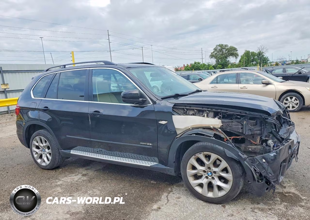 2013 BMW X5 xDrive35I VIN:5UXZV4C51D0B06925 - 4