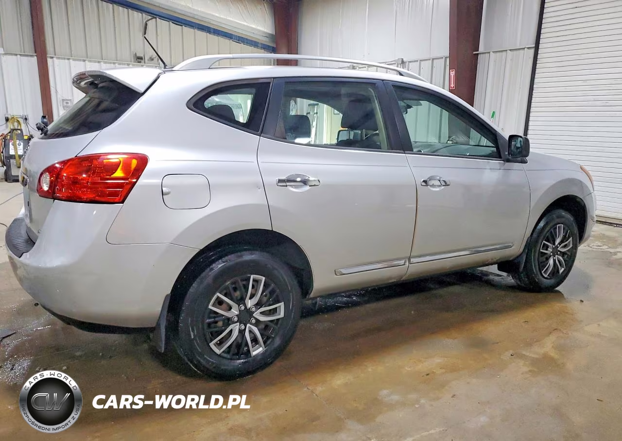 2014 Nissan Rogue Select S VIN:JN8AS5MV9EW720035 - 3