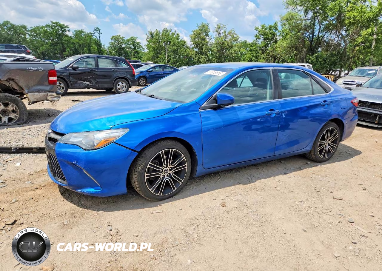 2016 Toyota Camry Special Edition – zdjęcie 1 z 12