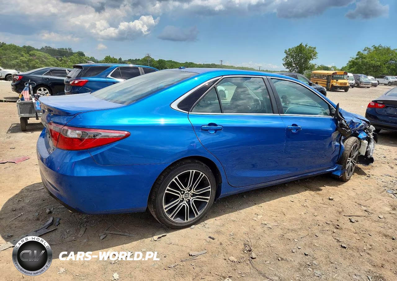 2016 Toyota Camry Special Edition VIN:4T1BF1FK0GU566924 - 3