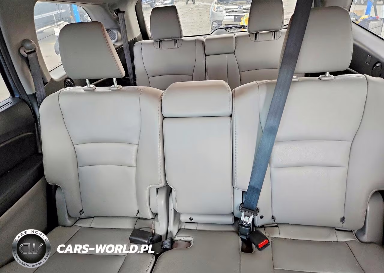 2017 Honda Pilot Touring VIN:5FNYF6H92HB065887 - 10