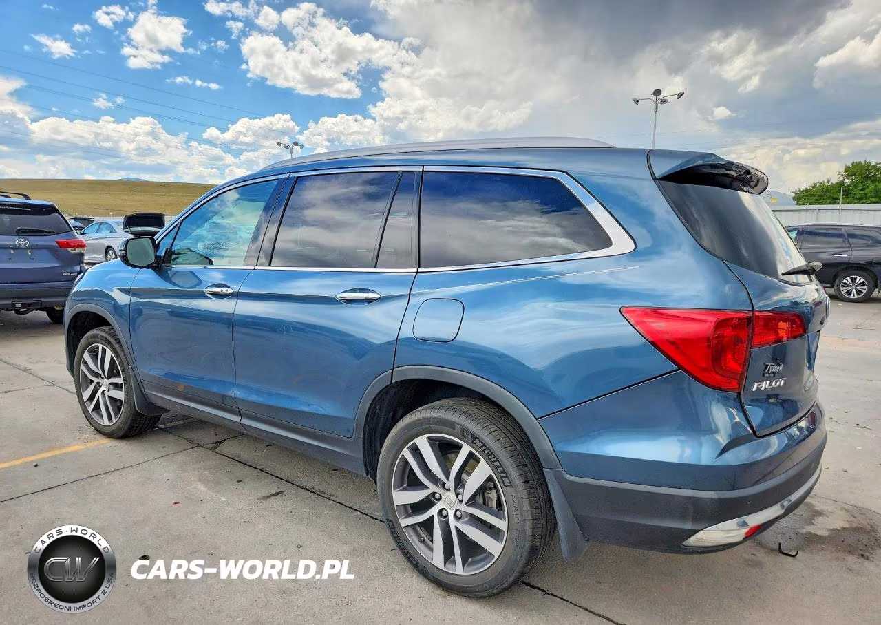 2017 Honda Pilot Touring VIN:5FNYF6H92HB065887 - 2