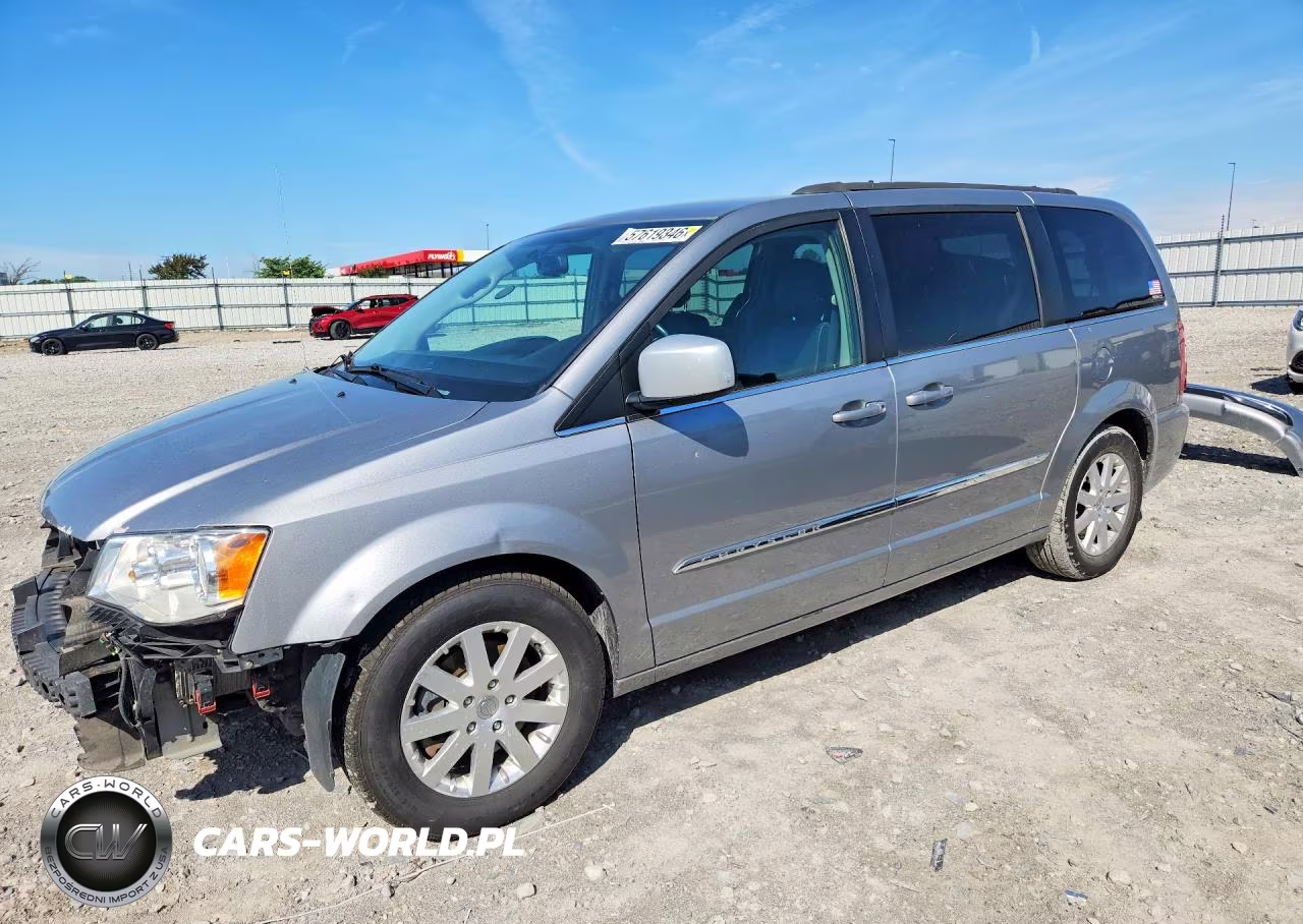 2016 Chrysler Town & Country Touring – zdjęcie 1 z 14