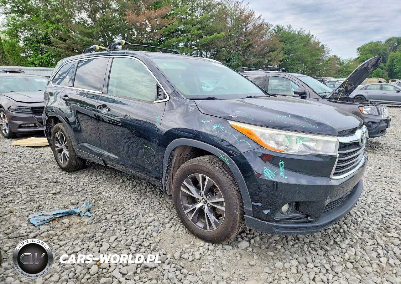 2016 Toyota Highlander Xle VIN:5TDJKRFH4GS311597 - 4
