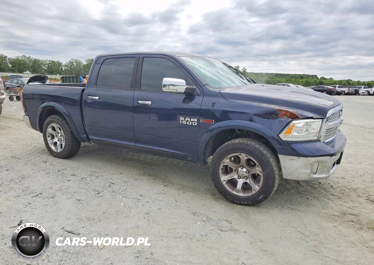 2016 Ram 1500 Laramie VIN:1C6RR7NM4GS258979 - 4