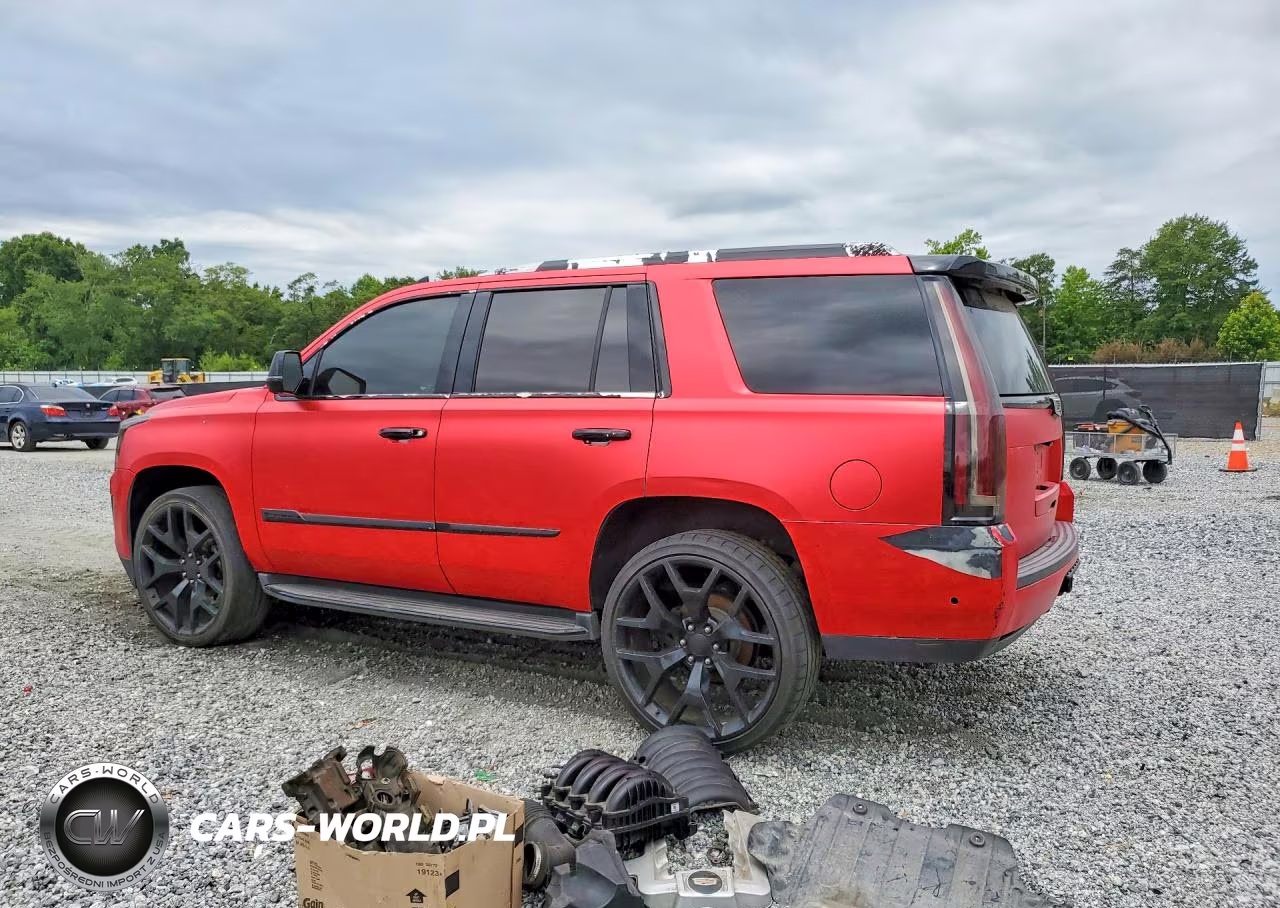 2017 Cadillac Escalade Luxury VIN:1GYS3BKJ7HR346548 - 2