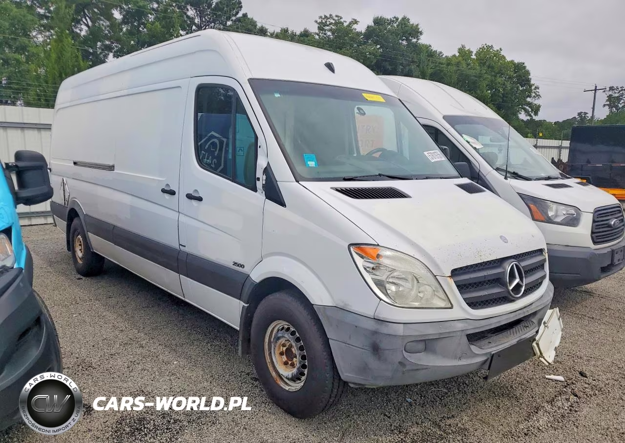 2012 Mercedes-Benz Sprinter 2500 VIN:WD3PE8CB7C5610328 - 4