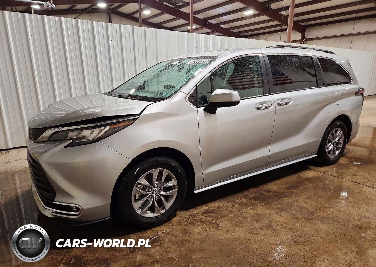 2023 Toyota Sienna Xle – zdjęcie 1 z 13