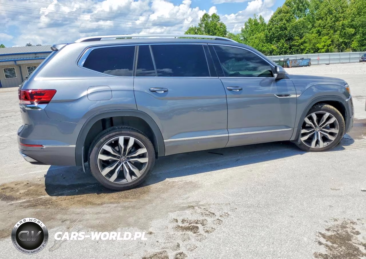 2023 Volkswagen Atlas Sel Premium R-Line VIN:1V2FR2CA9PC530698 - 3
