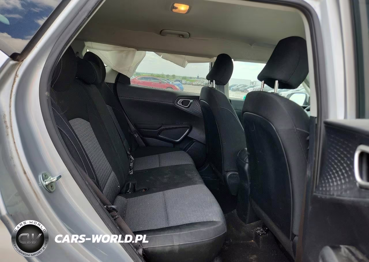 2021 Kia Soul S VIN:KNDJ23AU1M7791993 - 11