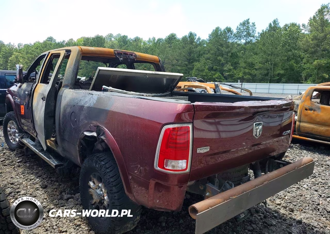 2018 Ram 3500 Laramie VIN:3C63R3EL6JG155342 - 2
