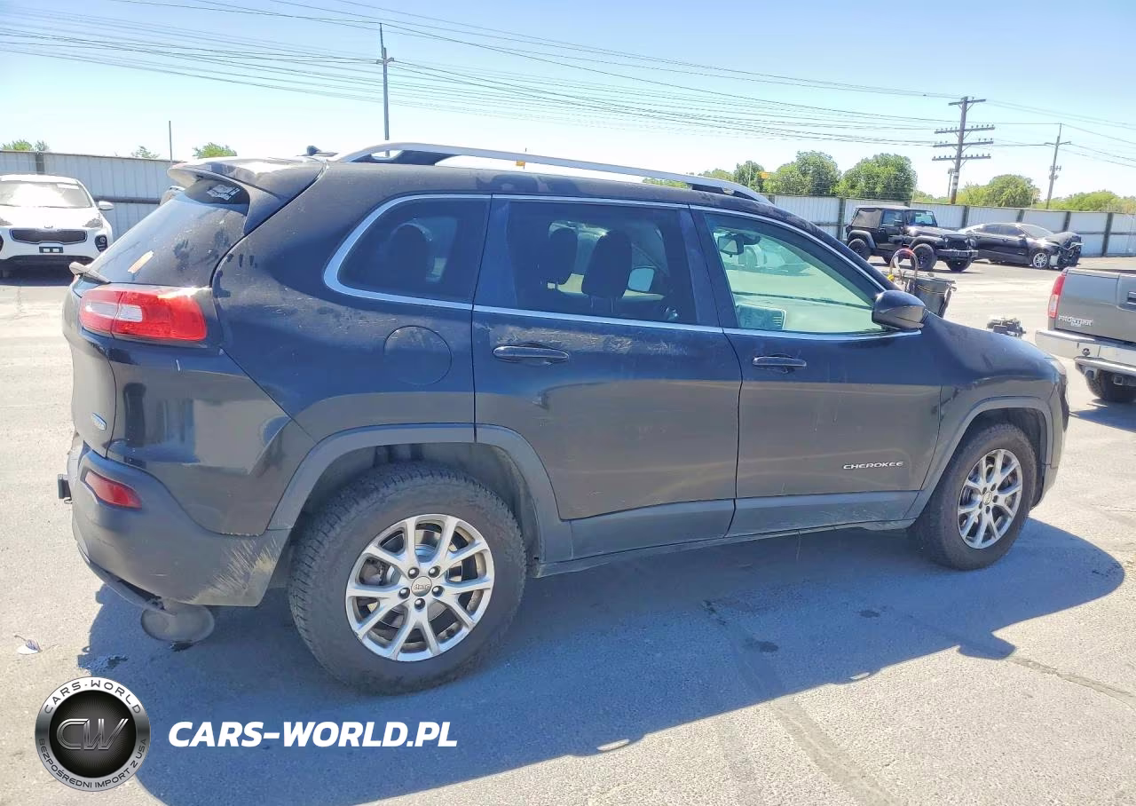 2014 Jeep Cherokee Latitude VIN:1C4PJMCB8EW203769 - 3