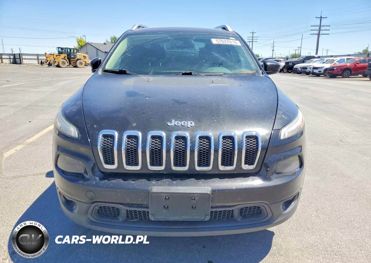 2014 Jeep Cherokee Latitude VIN:1C4PJMCB8EW203769 - 5