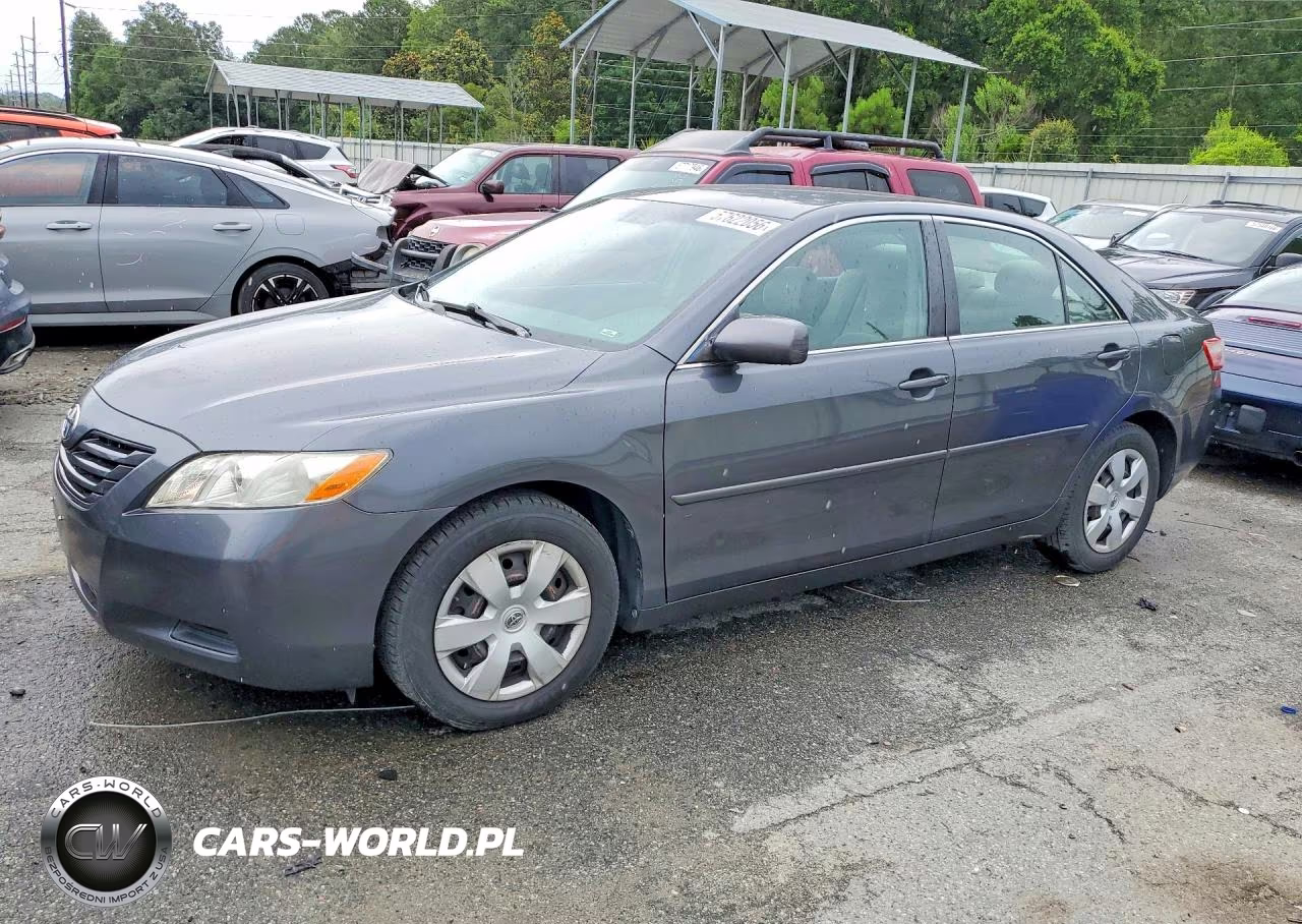 2009 Toyota Camry Le – zdjęcie 1 z 12