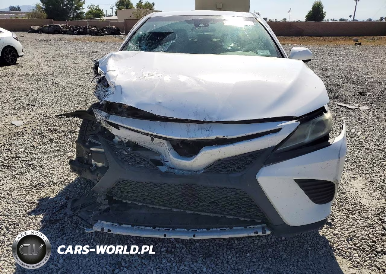 2018 Toyota Camry Se VIN:4T1B11HKXJU099398 - 5