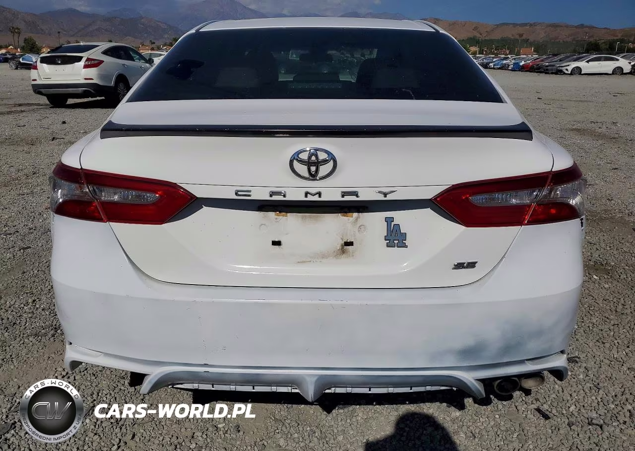 2018 Toyota Camry Se VIN:4T1B11HKXJU099398 - 6
