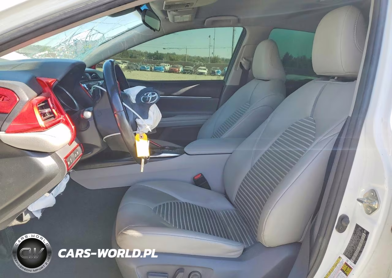 2018 Toyota Camry Se VIN:4T1B11HKXJU099398 - 7