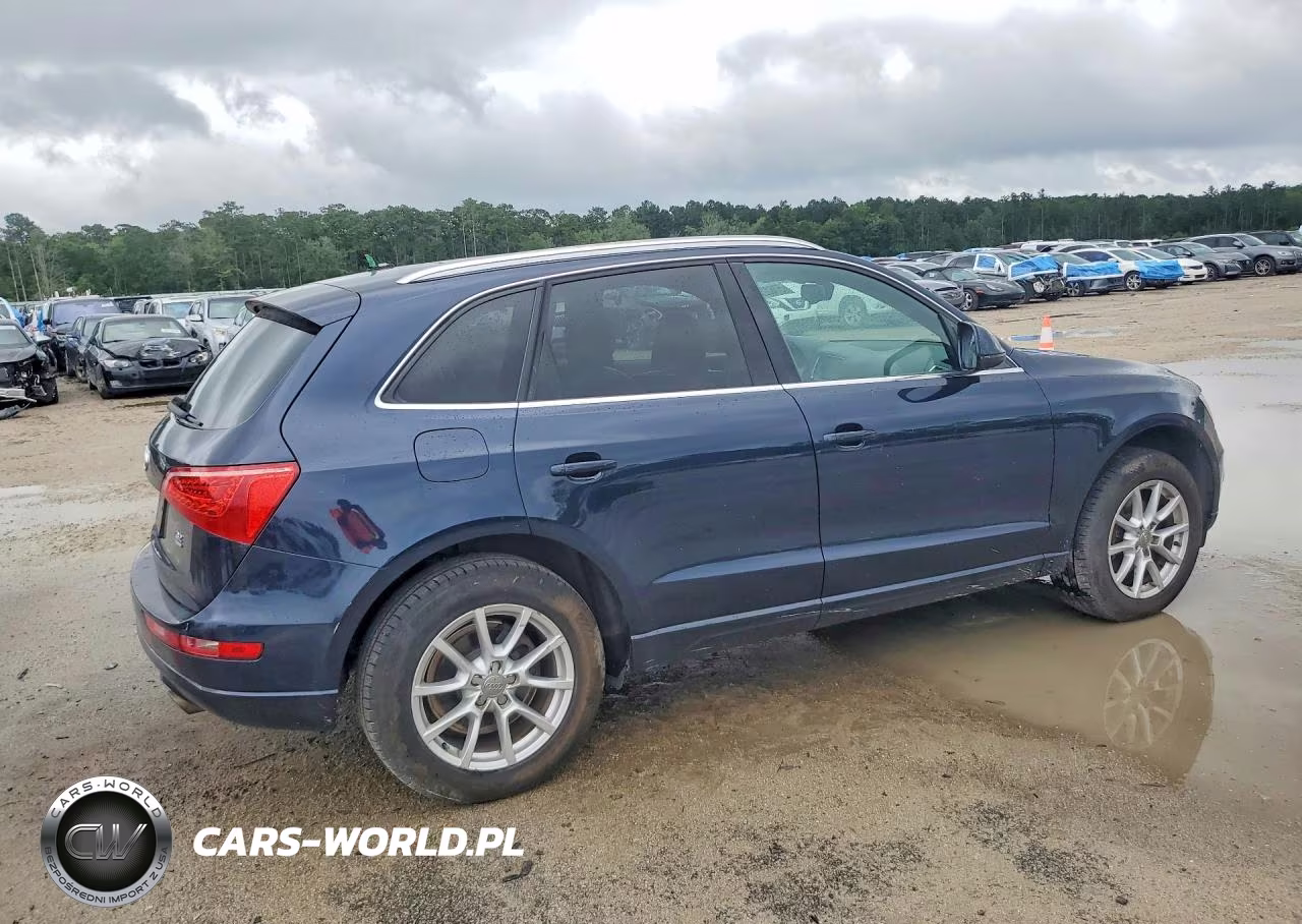2010 Audi Q5 Premium Plus VIN:WA1LKAFPXAA012230 - 3
