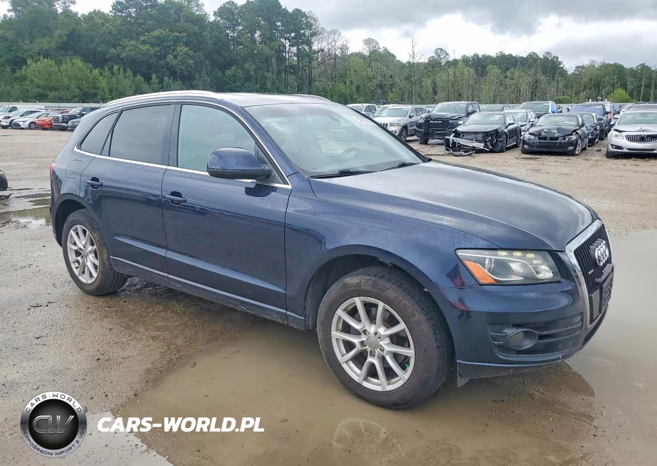 2010 Audi Q5 Premium Plus VIN:WA1LKAFPXAA012230 - 4