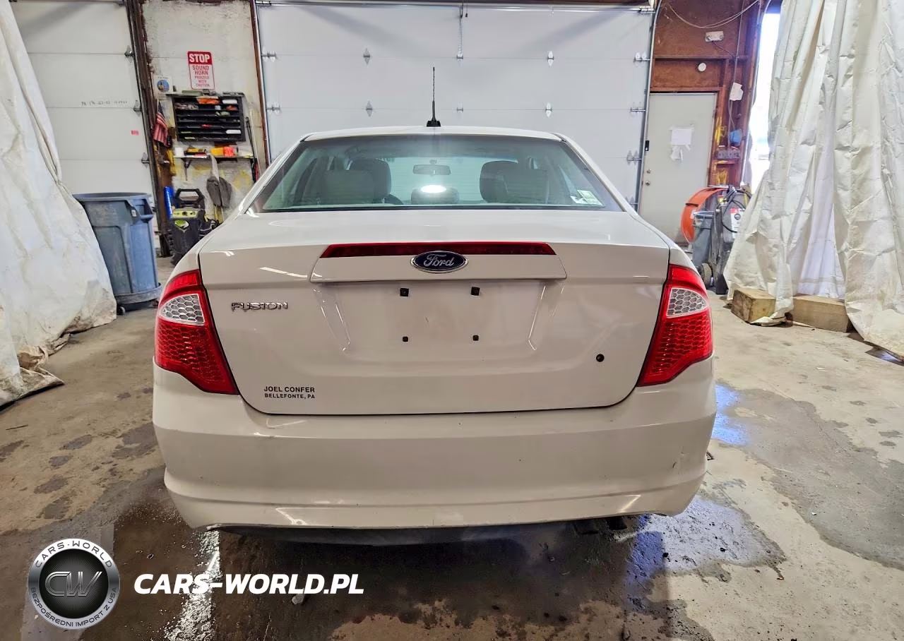 2012 Ford Fusion S VIN:3FAHP0GA5CR142710 - 6