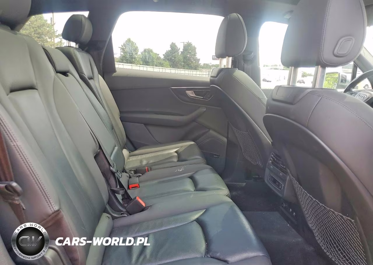 2020 Audi Q7 Premium Plus VIN:WA1LXAF76LD004841 - 11