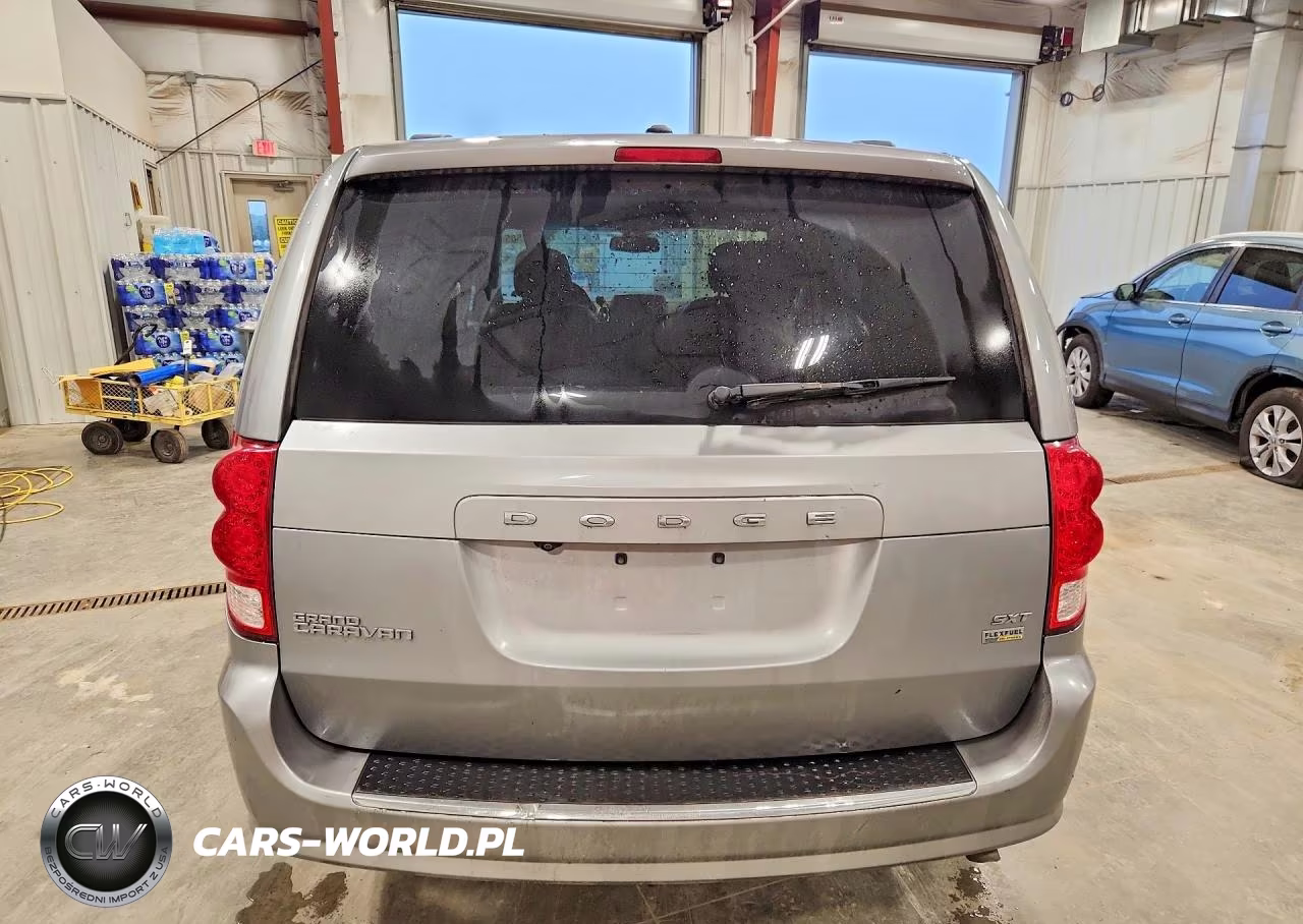 2019 Dodge Grand Caravan Sxt VIN:2C4RDGCG4KR677011 - 6