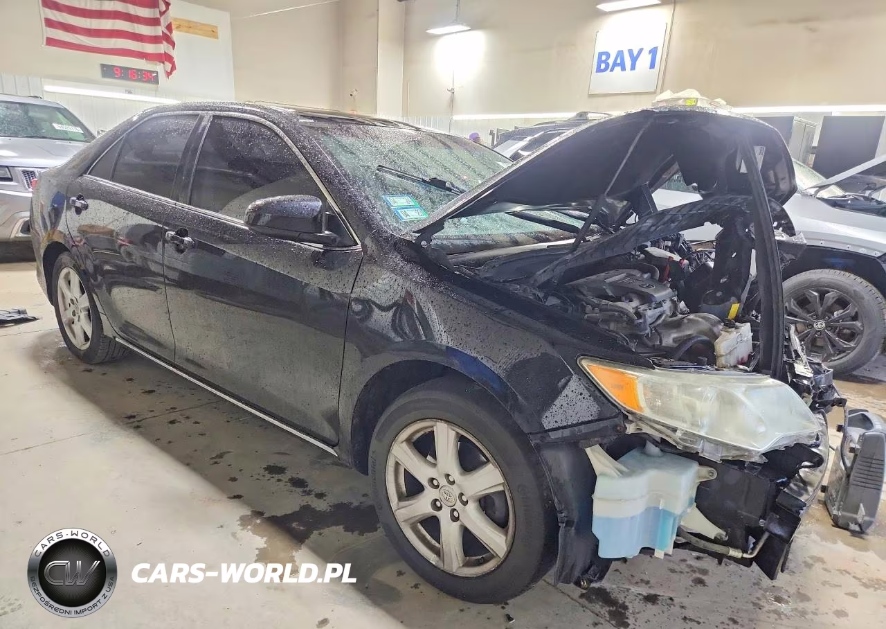 2014 Toyota Camry Le VIN:4T1BF1FKXEU308035 - 4