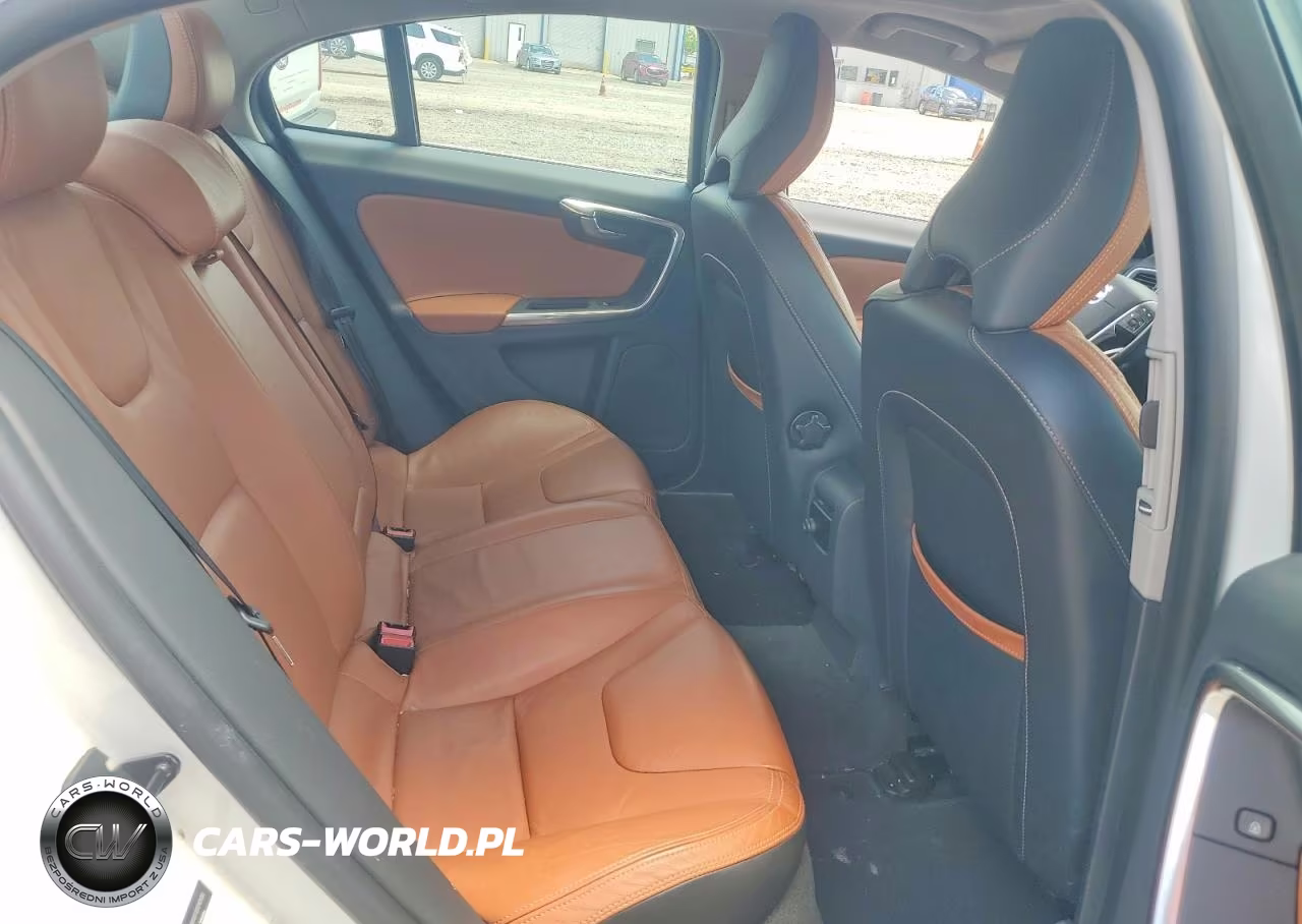 2013 Volvo S60 T5 VIN:YV1612FS2D2183496 - 10