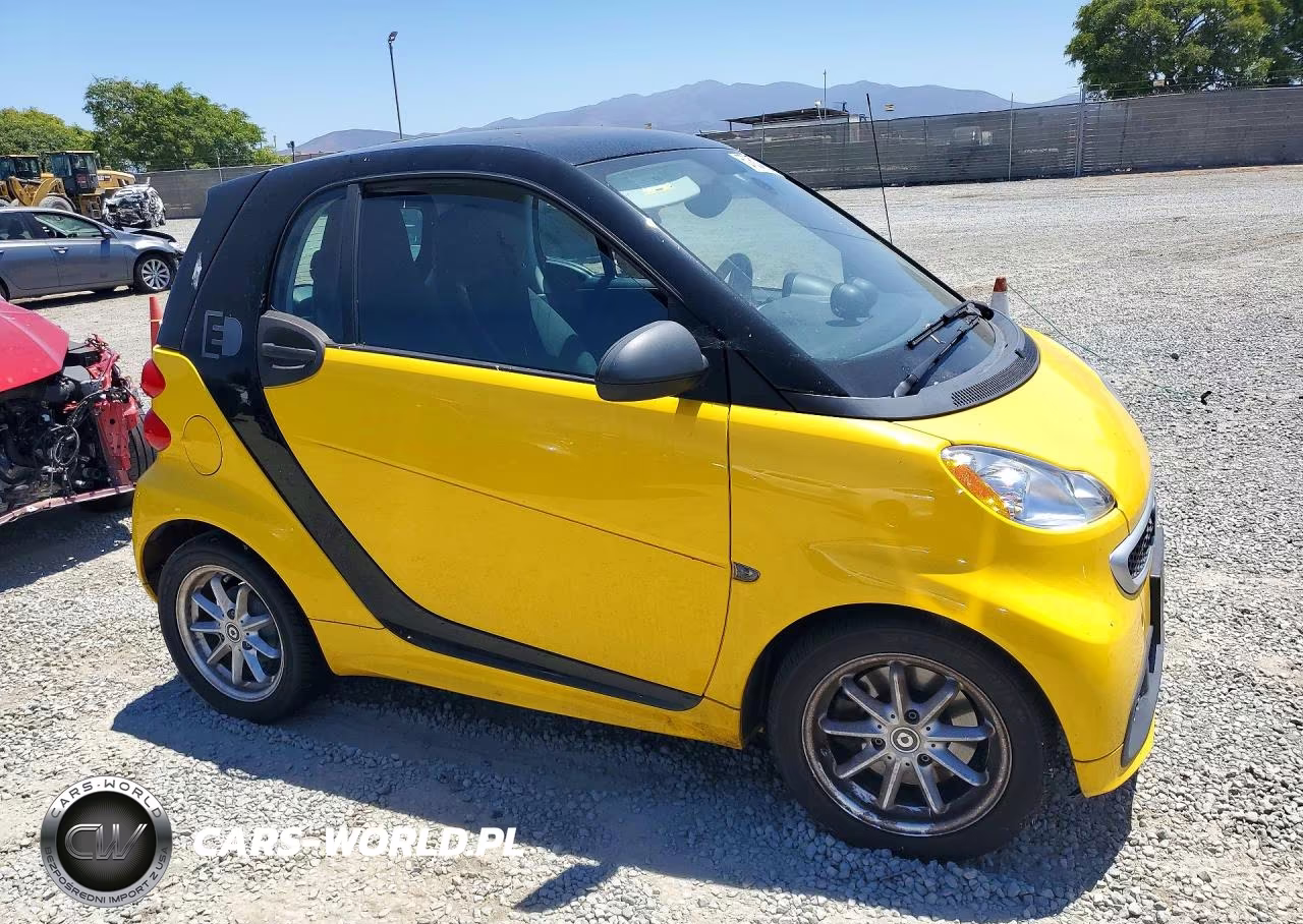 2016 Smart Fortwo VIN:WMEEJ9AAXGK843380 - 4