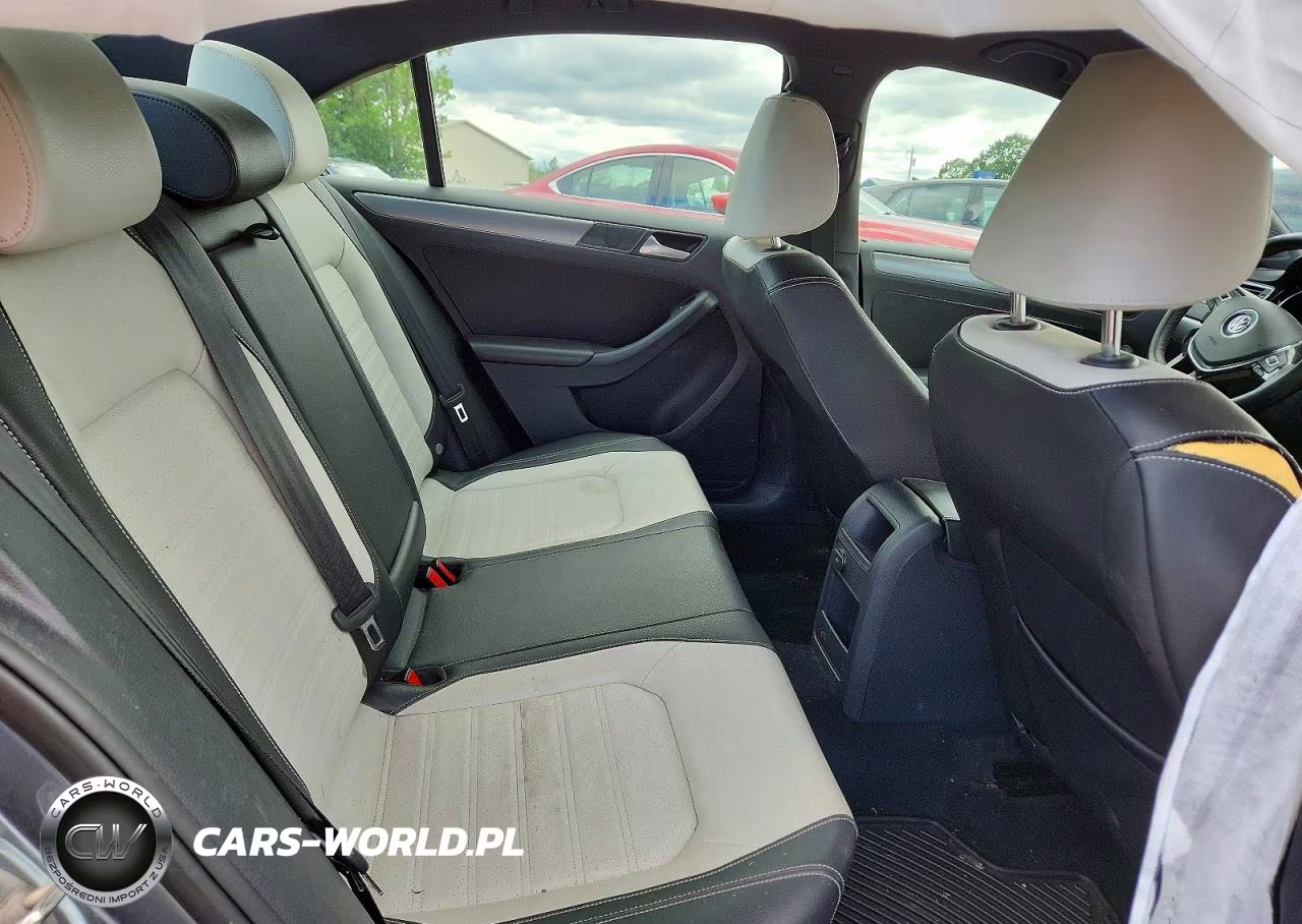 2017 Volkswagen Jetta Sport VIN:3VWD17AJ0HM388710 - 10