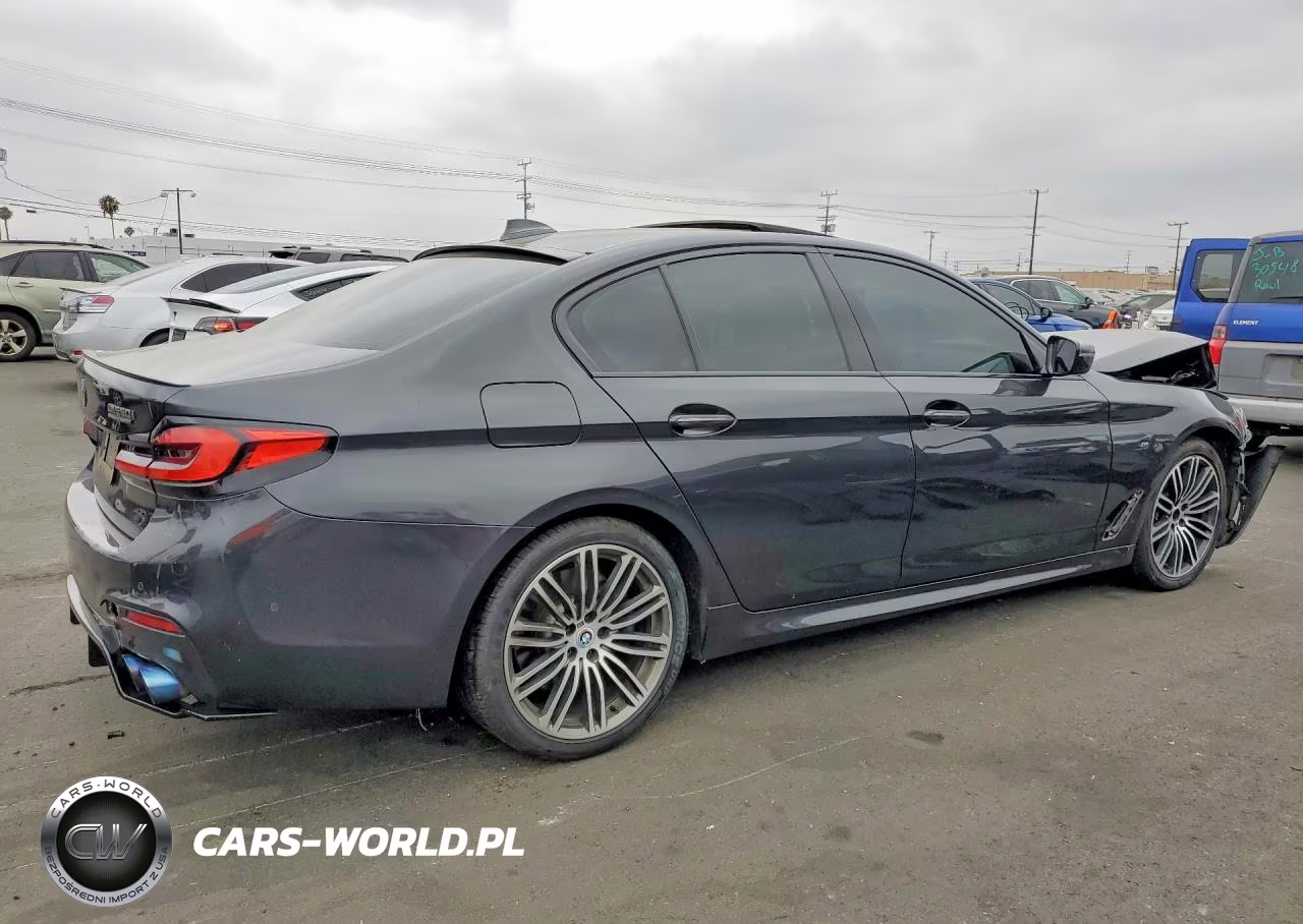 2018 BMW M550Xi VIN:WBAJB9C57JG463639 - 3