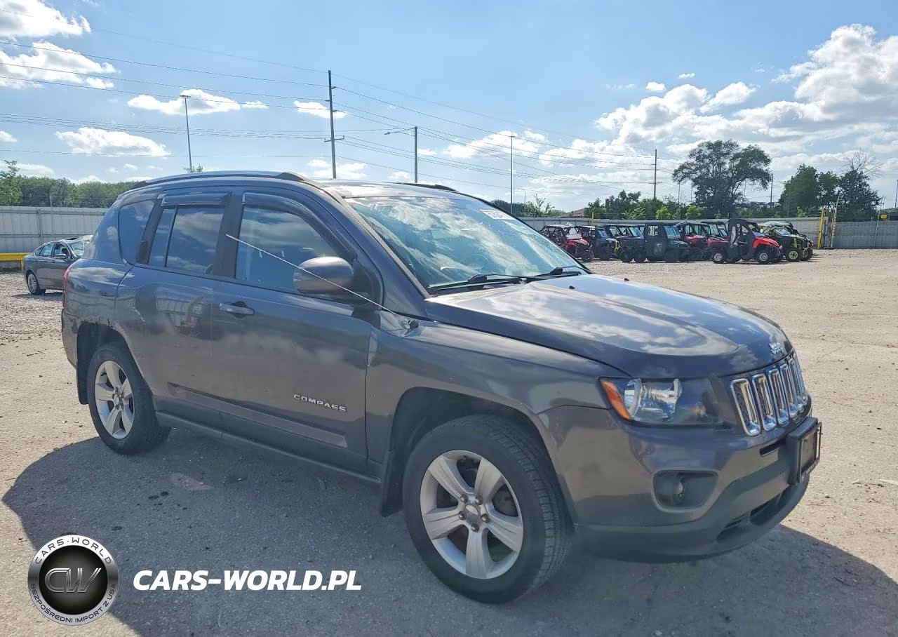 2014 Jeep Compass Latitude VIN:1C4NJDEB9ED822624 - 4