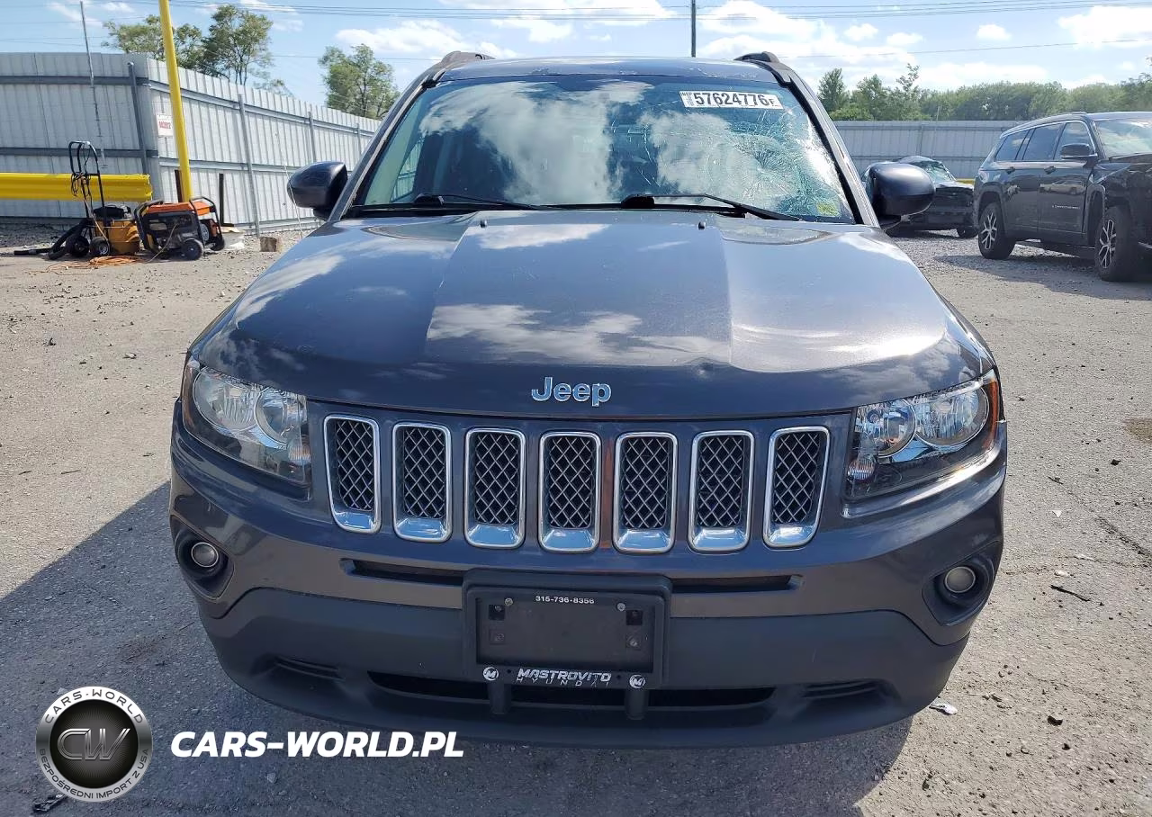 2014 Jeep Compass Latitude VIN:1C4NJDEB9ED822624 - 5