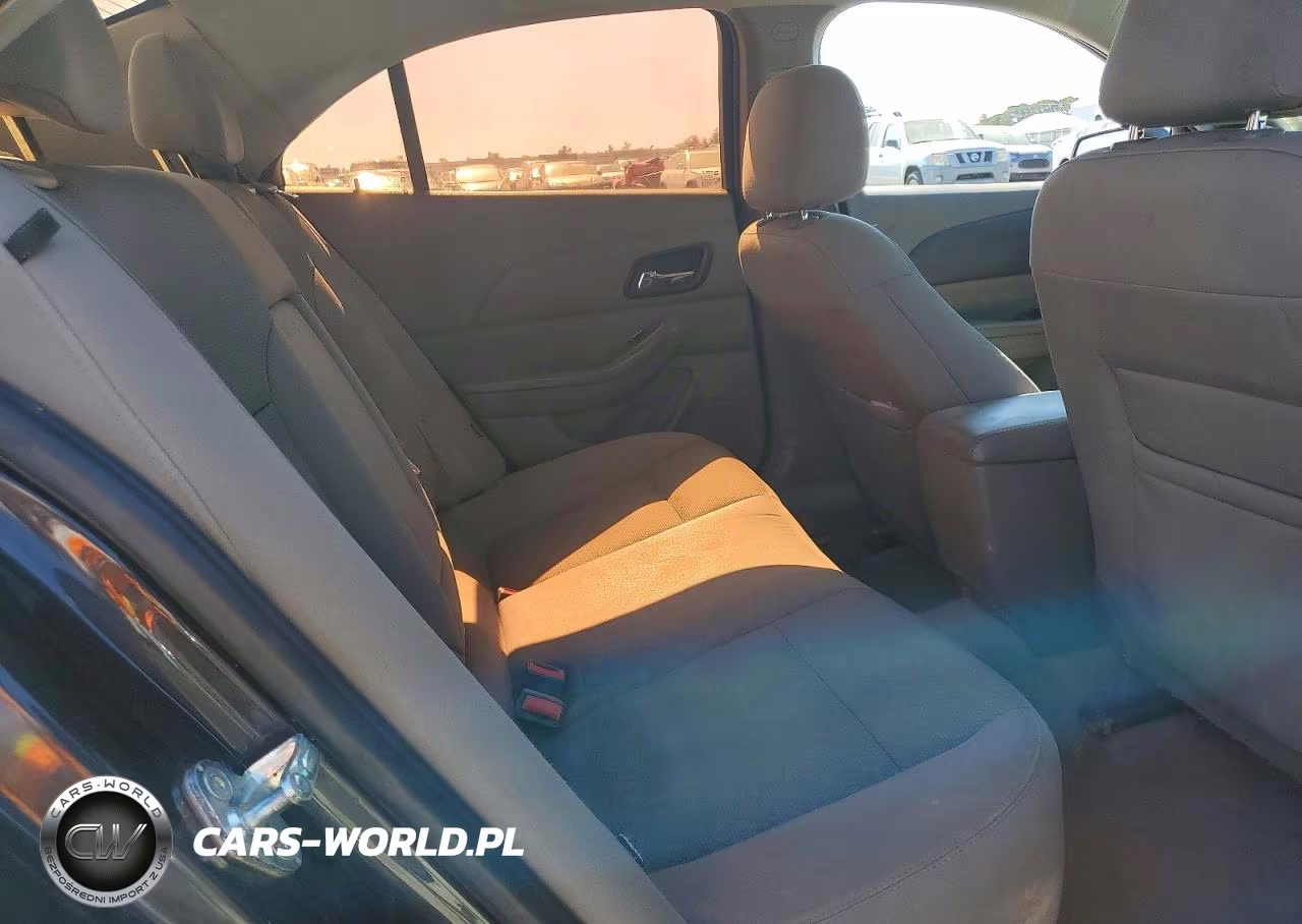 2015 Chevrolet Malibu Ls VIN:1G11B5SL9FF305143 - 10