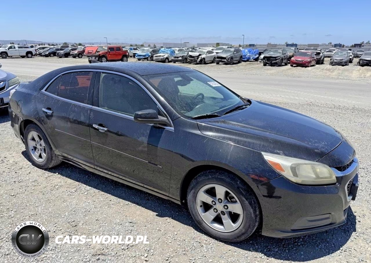 2015 Chevrolet Malibu Ls VIN:1G11B5SL9FF305143 - 4
