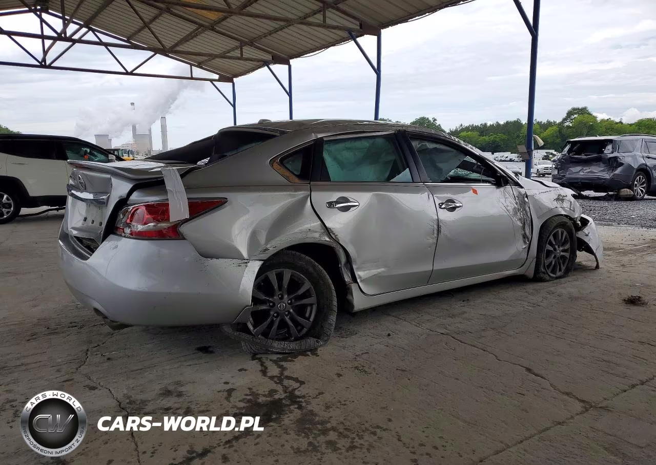2015 Nissan Altima 2.5 S VIN:1N4AL3AP9FC589216 - 3