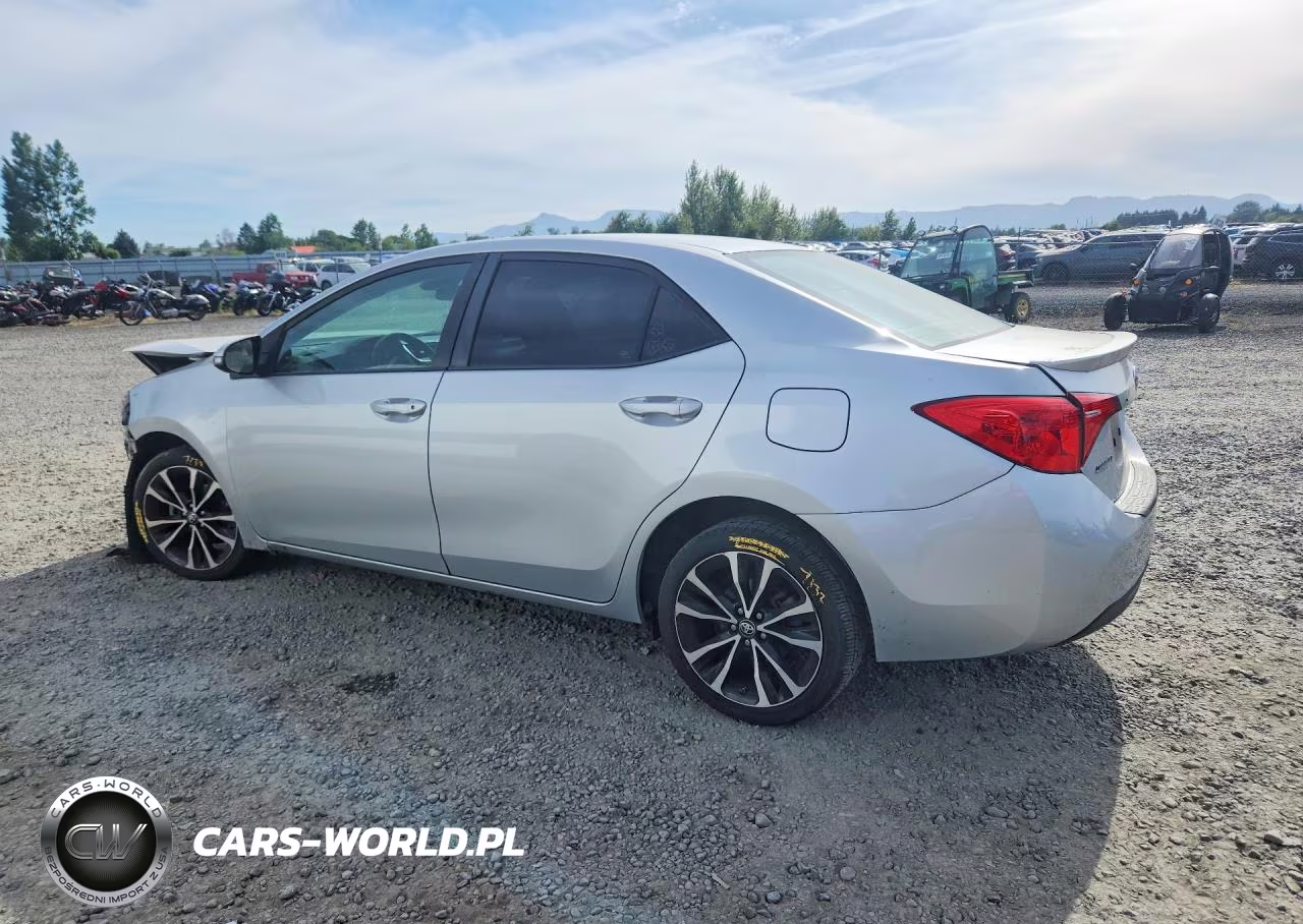2017 Toyota Corolla Se VIN:5YFBURHE8HP628519 - 2