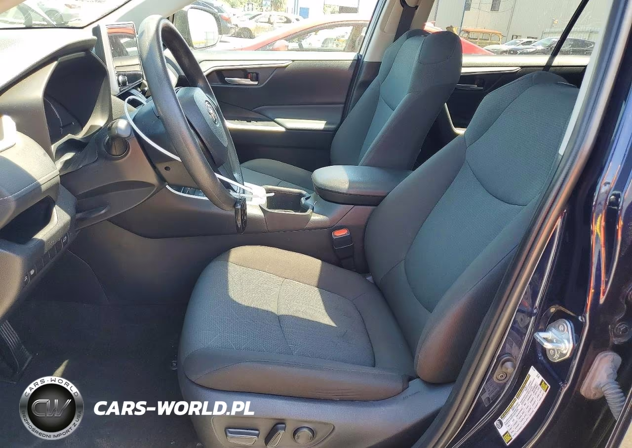2024 Toyota Rav4 Xle VIN:2T3W1RFV7RW348305 - 7
