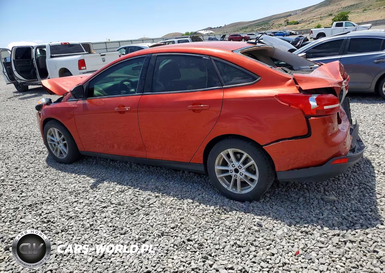 2018 Ford Focus Se VIN:1FADP3FE5JL288072 - 2