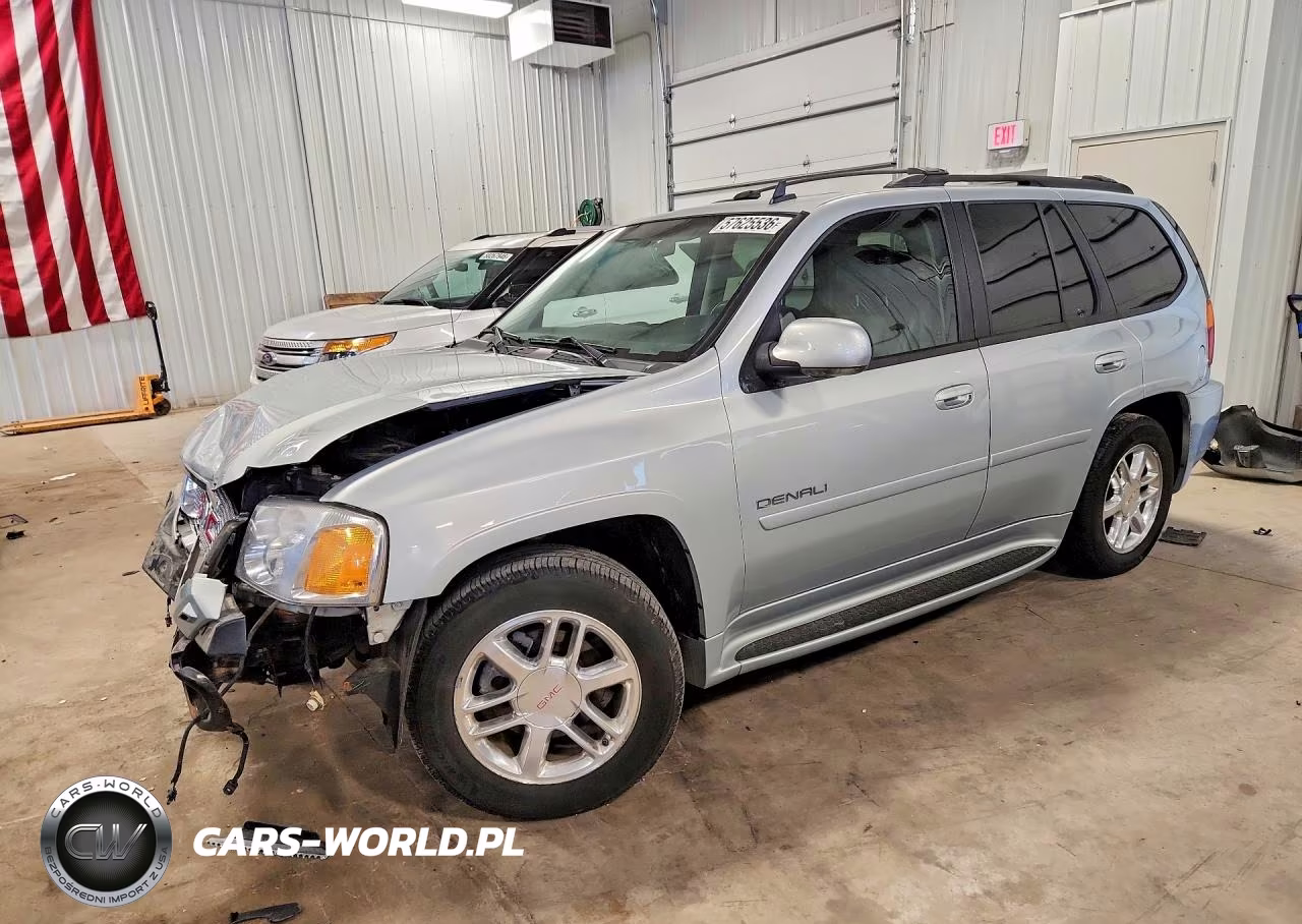 2008 GMC Envoy Denali – zdjęcie 1 z 14