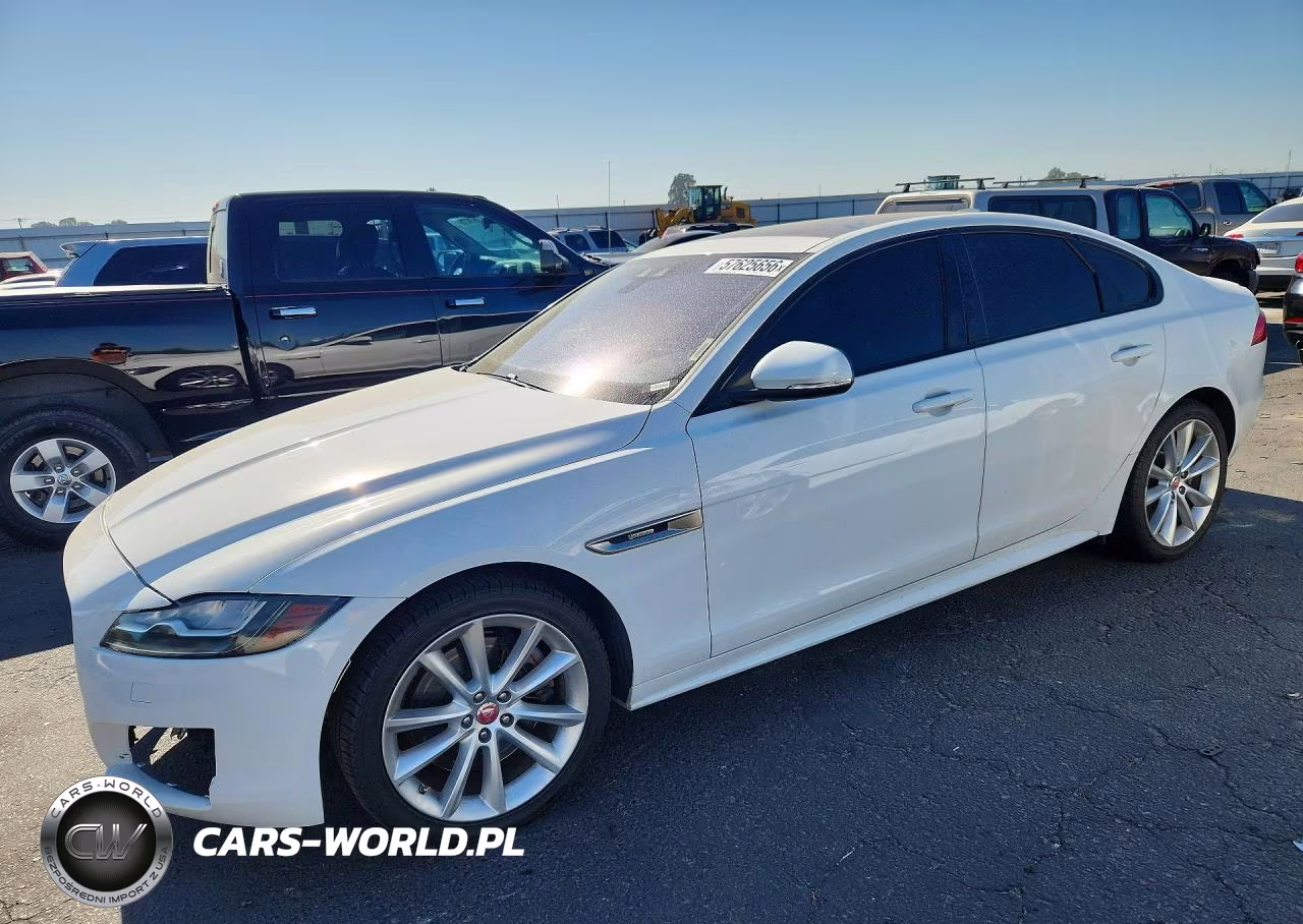 2016 Jaguar Xf R - Sport